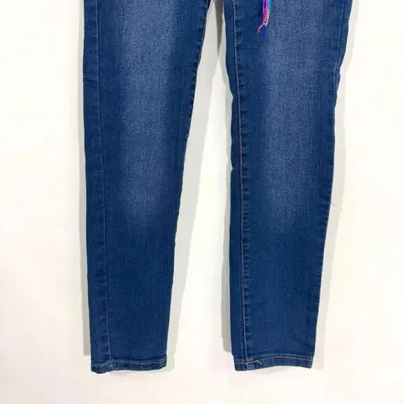 DKNY Girl’s Size 8 Blue Denim Stretch Skinny Leg Pull On Pants Jeggings - Picture 3 of 11